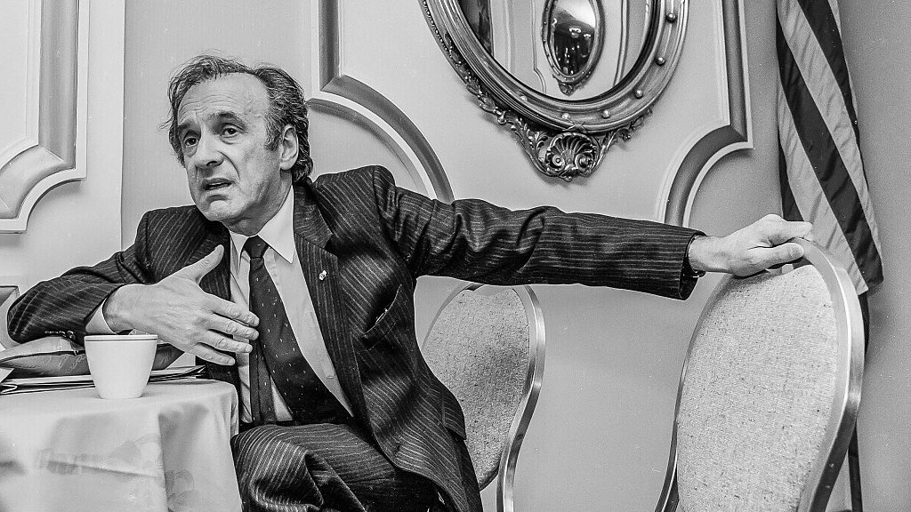 Elie Wiesel en 1988. (Wikimedia Commons/Biblioteca del Congreso)