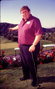 Candy jugando al golf en el Riviera Country Club de Pacific Palisades en 1991. (Shutterstock)