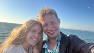 Tacianna_Bennett1 | Angelus en Español Tacianna Bennett, a la izquierda, con su novio Michael, a quien conoció en la cumbre de Jóvenes Líderes de Live Action. (Foto enviada)