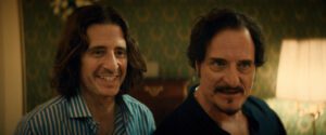 Jonathan Roumie y Kim Coates en una escena de la película “Solo Mio”. (Angel)