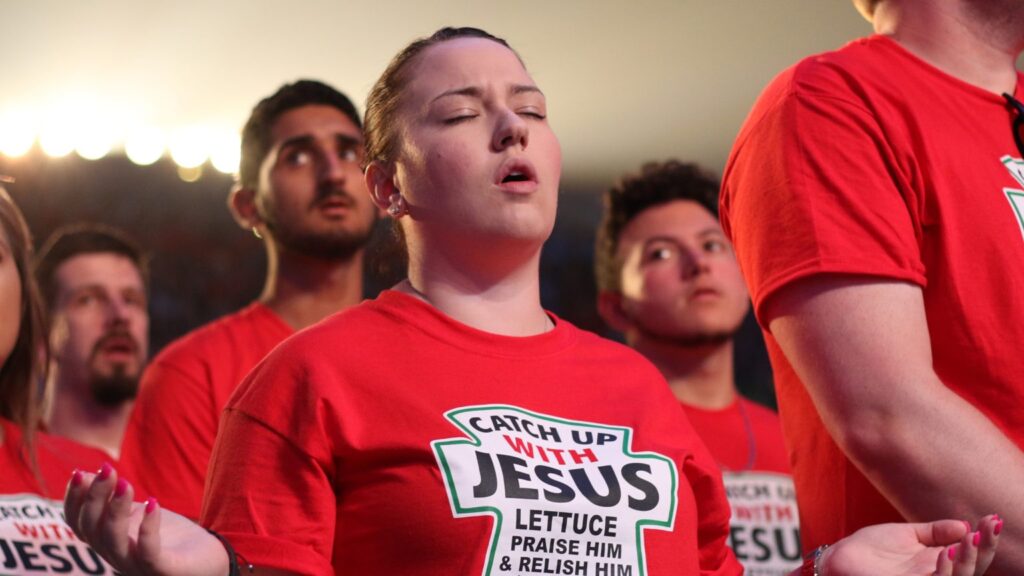 Jóvenes en la conferencia juvenil Steubenville NYC en la Universidad St. John’s en esta foto de archivo de 2017 (CNS/Gregory A. Shemitz, Long Island Catholic)
