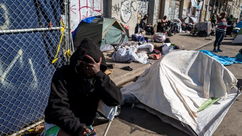 (Ringo Chiu/Shutterstock)