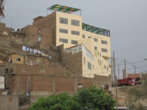 El Mission Circle de la iglesia St. John Fisher recauda fondos para la misión infantil Santa Bernardita en Perú. (Foto proporcionada)