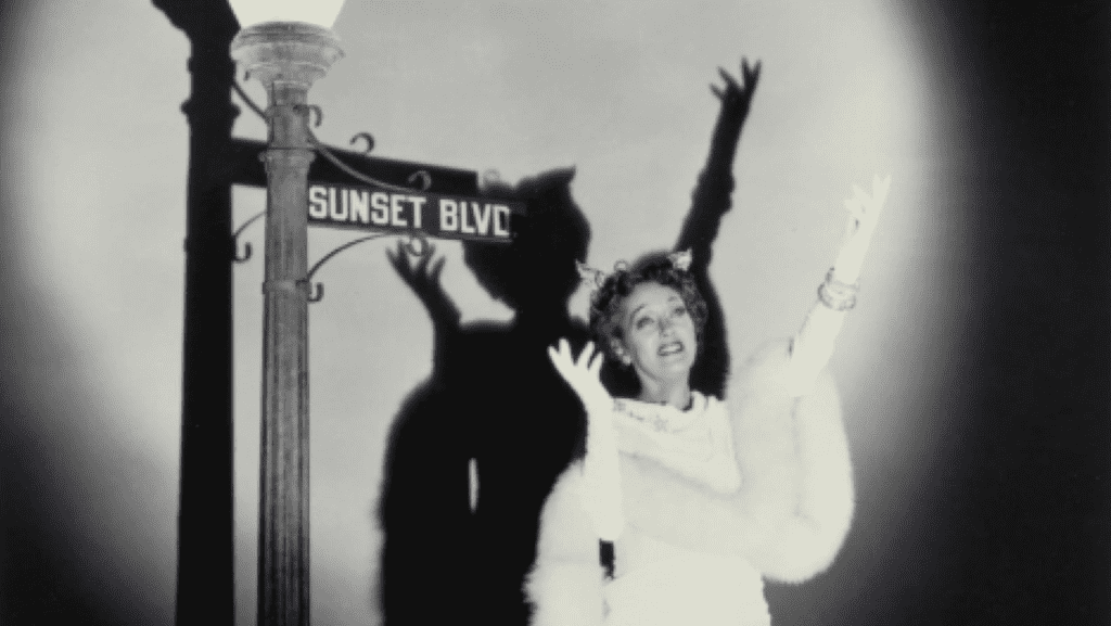 Gloria Swanson en la película de 1950 “Sunset Boulevard”. (IMDb)