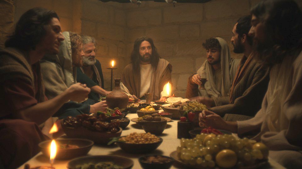 Esta escena de la película Sagrado Corazón: Su reino no tendrá fin representa la Última Cena. La clasificación de OSV News es A-II (para adultos y adolescentes). La película no ha sido calificada por la Asociación Cinematográfica de Estados Unidos (MPA). (Foto OSV News/cortesía de SAJE)