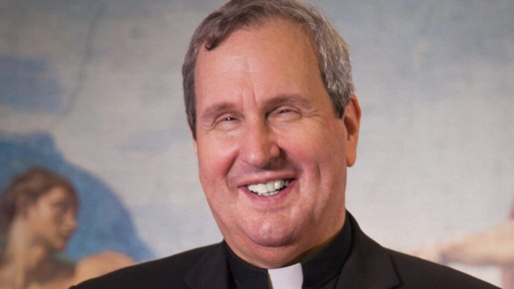 El padre jesuita Robert J. Spitzer. (Foto de CNS/cortesía del padre Spitzer)