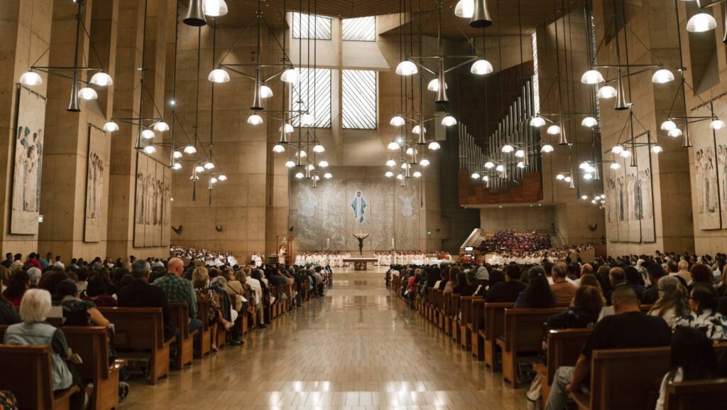 La Catedral de Nuestra Señora de los Ángeles durante la Misa Crismal de 2026. (Peter Lobato)